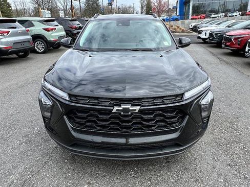 New 2026 Chevrolet Trax LT w/ Driver Confidence Package image 9