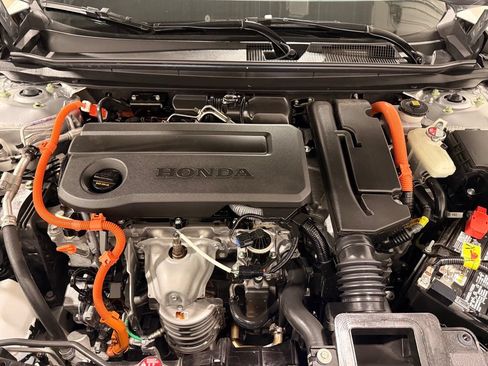 Used 2024 Honda Accord Sport image 11