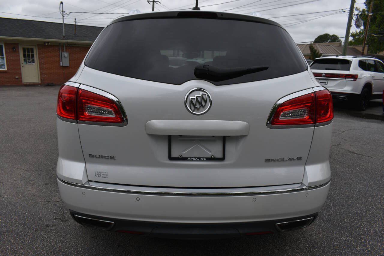 Used 2017 Buick Enclave Leather FWD image 6