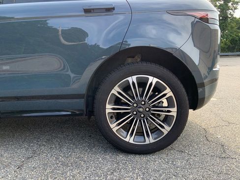 Used 2025 Land Rover Range Rover Evoque Dynamic SE image 12