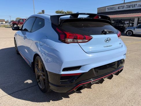 Used 2020 Hyundai Veloster N w/ Performance Package image 5