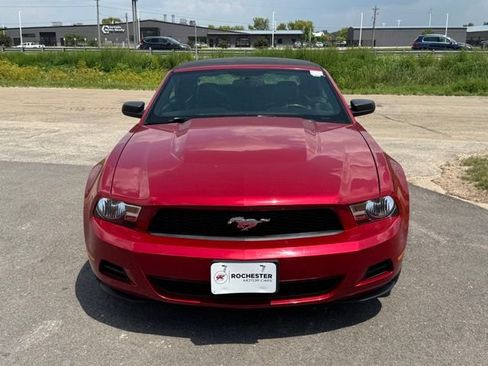 Used 2010 Ford Mustang Premium RWD image 33