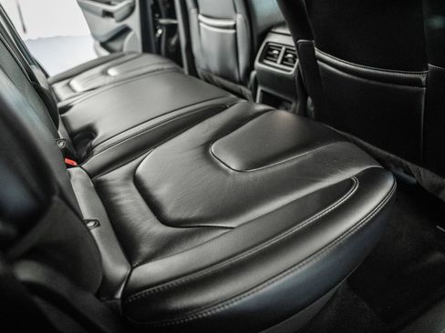 Certified 2022 Ford Edge Titanium AWD/4WD image 41