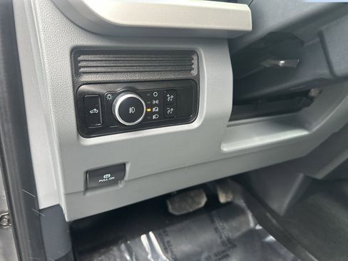 Used 2023 Ford F250 XL w/ STX Appearance Package image 12