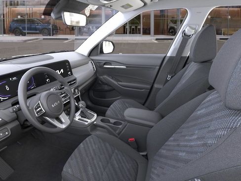 New 2026 Kia Seltos LX FWD image 17