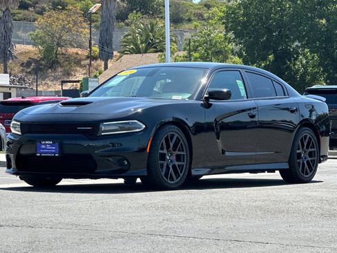 Used 2019 Dodge Charger GT w/ Plus Group RWD image 7