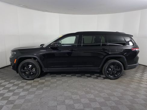 Used 2023 Jeep Grand Cherokee L Limited w/ Luxury Tech Group II image 9