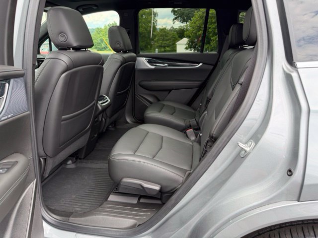 Used 2024 Cadillac XT6 Premium Luxury w/ LPO, Floor Liner Package AWD/4WD image 28