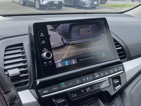 Used 2025 Honda Odyssey EX-L image 10