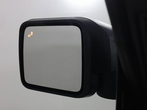 Used 2022 Ford Bronco Wildtrak image 18