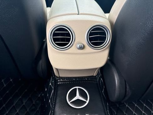 Used 2019 Mercedes-Benz C 300 4MATIC Sedan image 22