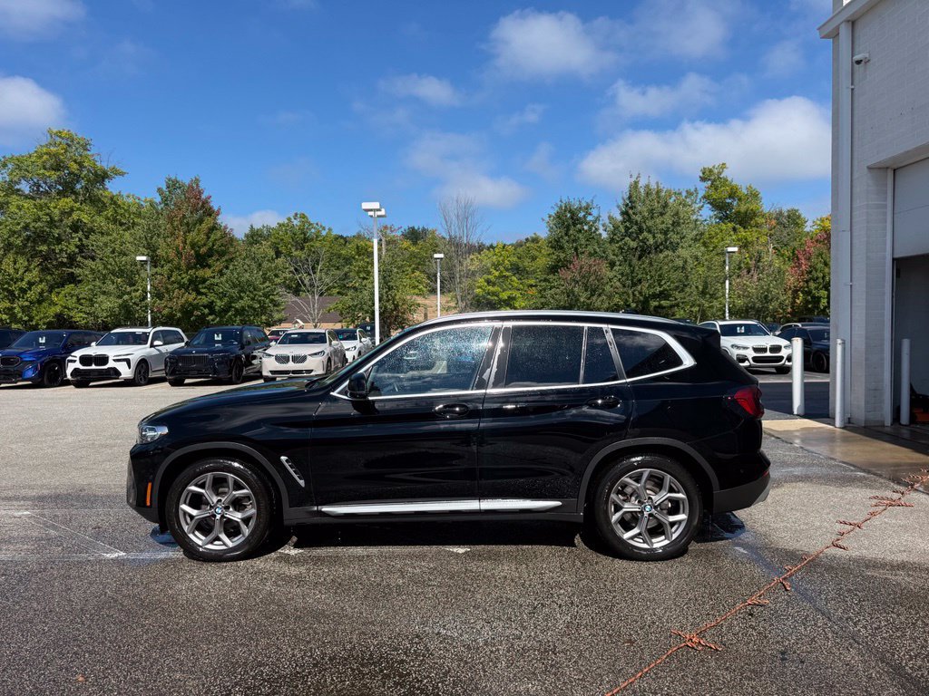 Used 2023 BMW X3 xDrive30i w/ Premium Package w/ZPA AWD/4WD image 3