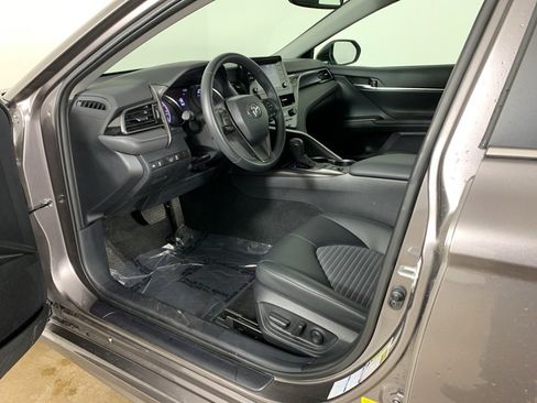 Used 2024 Toyota Camry SE w/ Convenience Package image 29