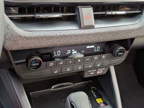 New 2026 Subaru Outback Limited AWD/4WD image 17