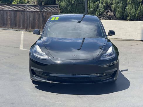 Used 2022 Tesla Model 3 RWD image 2