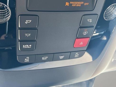 New 2026 Kia Carnival EX FWD image 31