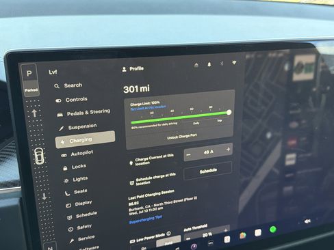 Used 2022 Tesla Model S Plaid image 3