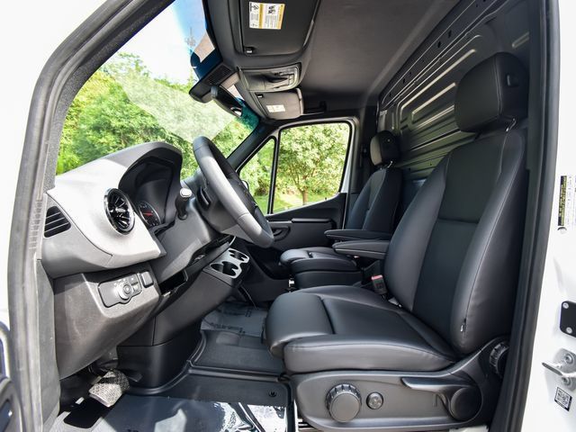 New 2026 Mercedes-Benz Sprinter 2500 image 4