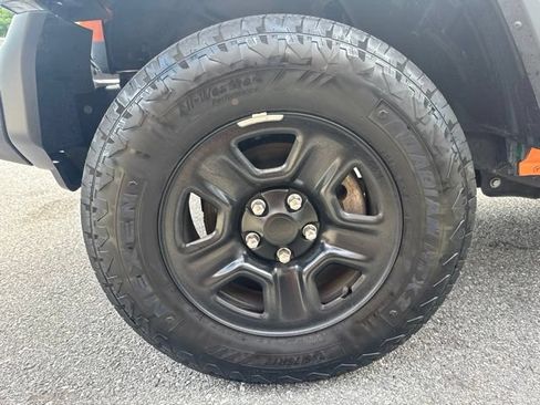 Certified 2025 Jeep Wrangler Sport AWD/4WD image 8