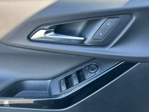 Used 2025 Chevrolet Equinox LT image 20