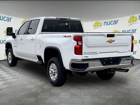 Used 2024 Chevrolet Silverado 2500 LT w/ Convenience Package image 4