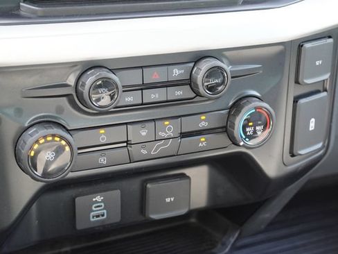 Certified 2025 Ford F250 XL AWD/4WD image 27