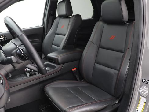 Used 2025 Dodge Durango GT AWD/4WD image 17