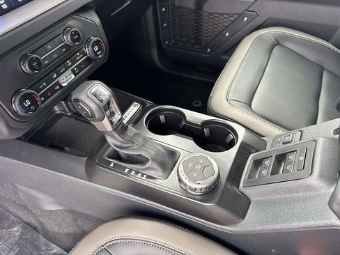 New 2025 Ford Bronco Outer Banks image 29