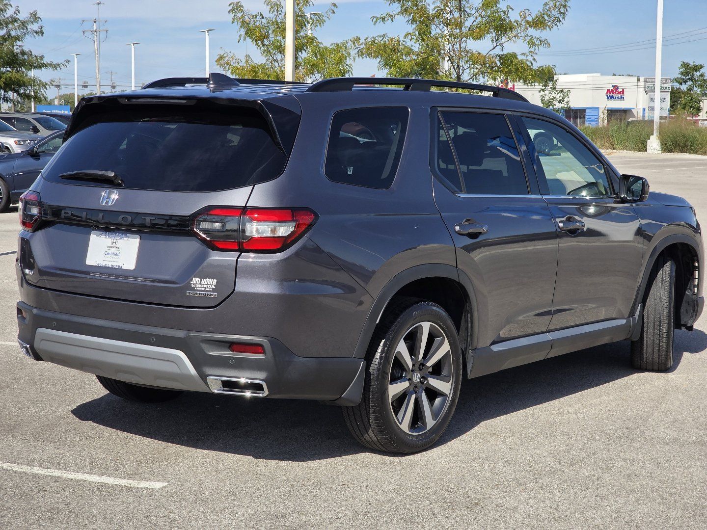 Certified 2025 Honda Pilot Touring image 15