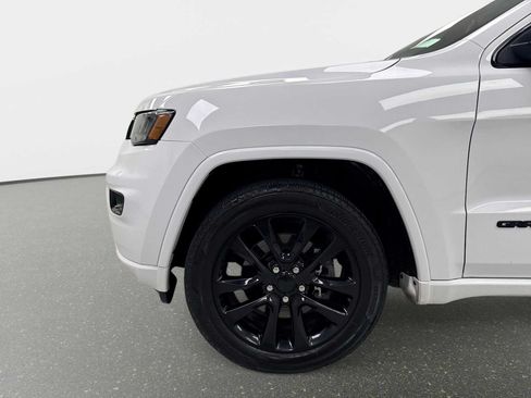 Used 2021 Jeep Grand Cherokee Laredo X AWD/4WD image 18