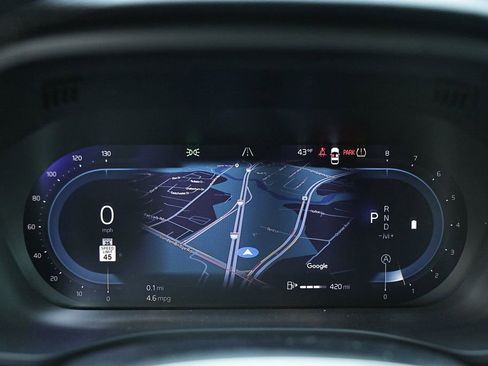 Used 2024 Volvo XC60 B5 Plus image 18