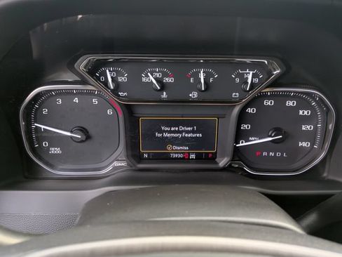Used 2023 GMC Sierra 2500 AT4 AWD/4WD image 16