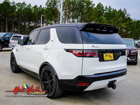 Used 2023 Land Rover Discovery S R-Dynamic image 7