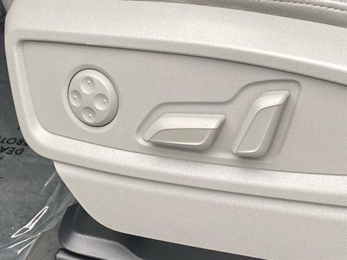 Used 2018 Audi Q5 2.0T Premium Plus w/ Premium Plus Package image 14