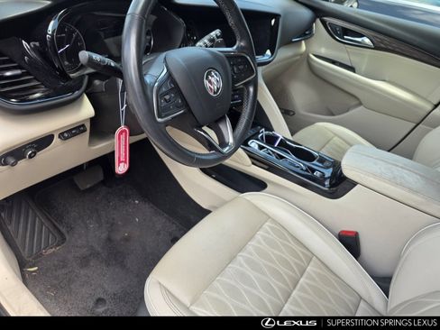 Used 2022 Buick Envision Avenir w/ Technology Package II FWD image 10