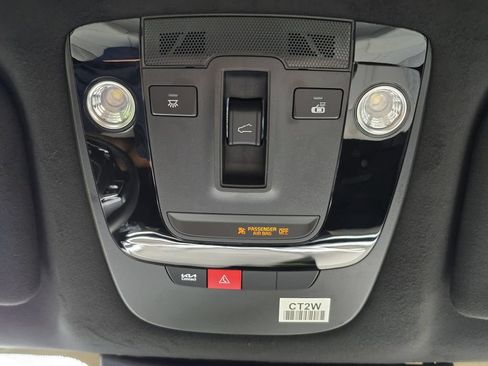 Certified 2025 Kia Sorento SX Prestige AWD/4WD image 29