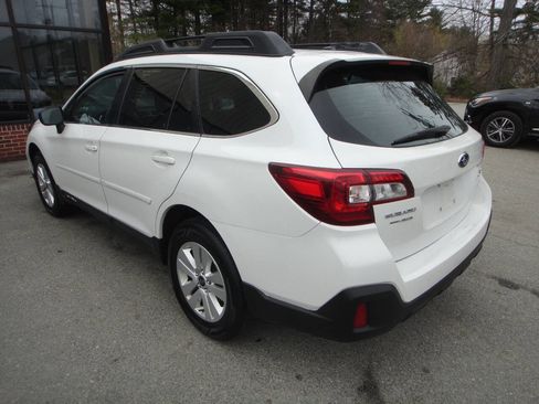 Used 2019 Subaru Outback 2.5i AWD/4WD image 4