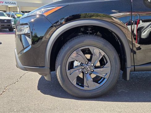 New 2026 Nissan Rogue SV FWD image 5