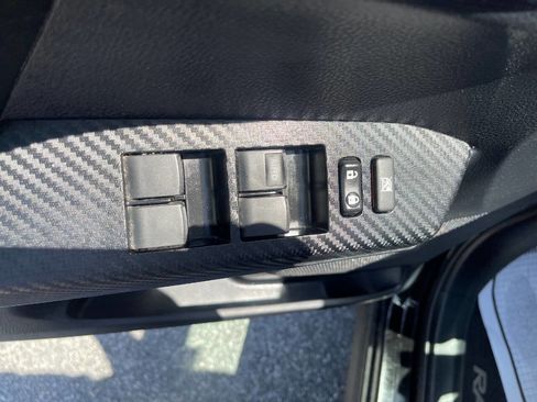 Used 2015 Toyota RAV4 LE AWD/4WD image 13