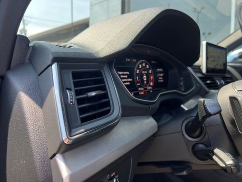 Used 2018 Audi SQ5 Premium Plus w/ Navigation Package image 33