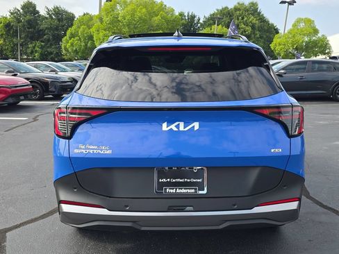 Certified 2026 Kia Sportage EX w/ EX Panorama Roof Package AWD/4WD image 4