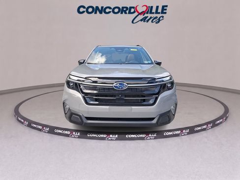 Certified 2025 Subaru Forester Touring AWD/4WD image 3