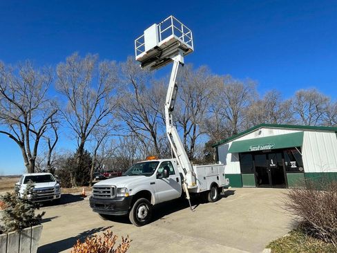 Used 2002 Ford F450 2WD Regular Cab Super Duty image 27