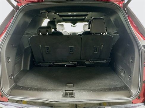 Used 2022 Chevrolet Traverse Premier w/ Redline Edition image 26