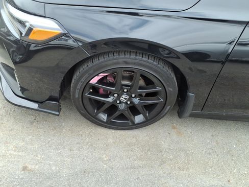 Used 2025 Honda Civic Sport image 3