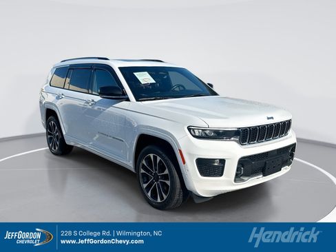 Used 2021 Jeep Grand Cherokee L Overland w/ Luxury Tech Group IV AWD/4WD image 1