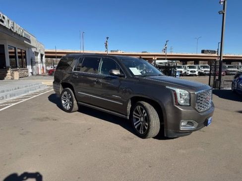 Used 2019 GMC Yukon Denali w/ Denali Ultimate Package image 28