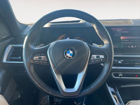 Used 2025 BMW X5 xDrive50e image 17