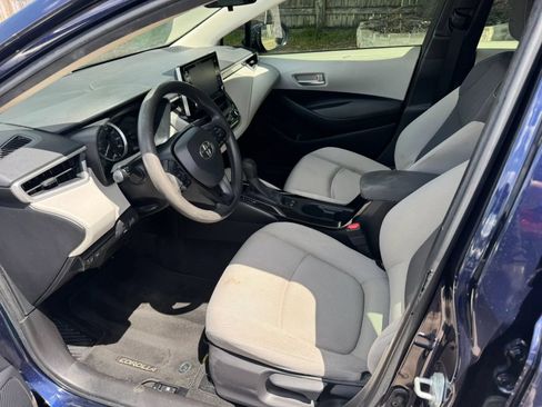 Used 2021 Toyota Corolla LE FWD image 16