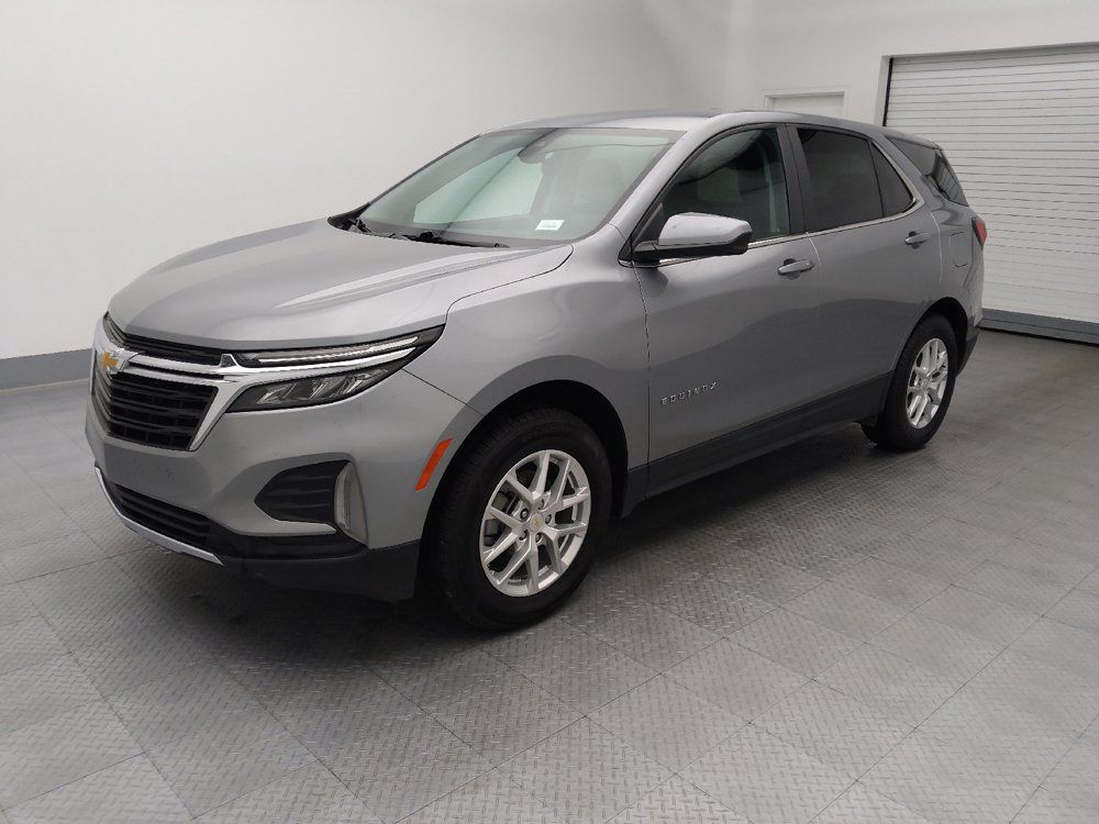 Used 2023 Chevrolet Equinox LT w/ Driver Convenience Package AWD/4WD image 2